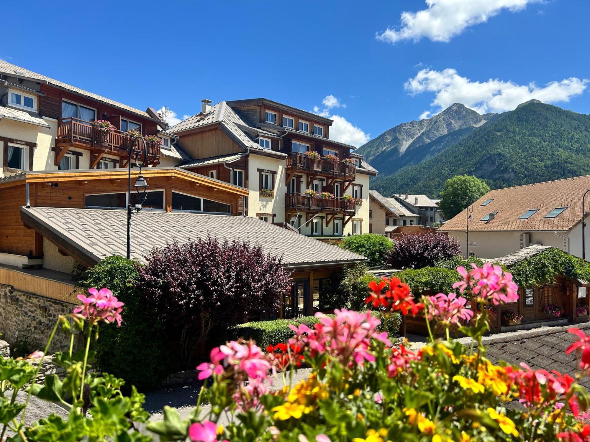 Hotel Les Autanes Spa-Balneotherapie & Restaurant Ancelle Dış mekan fotoğraf