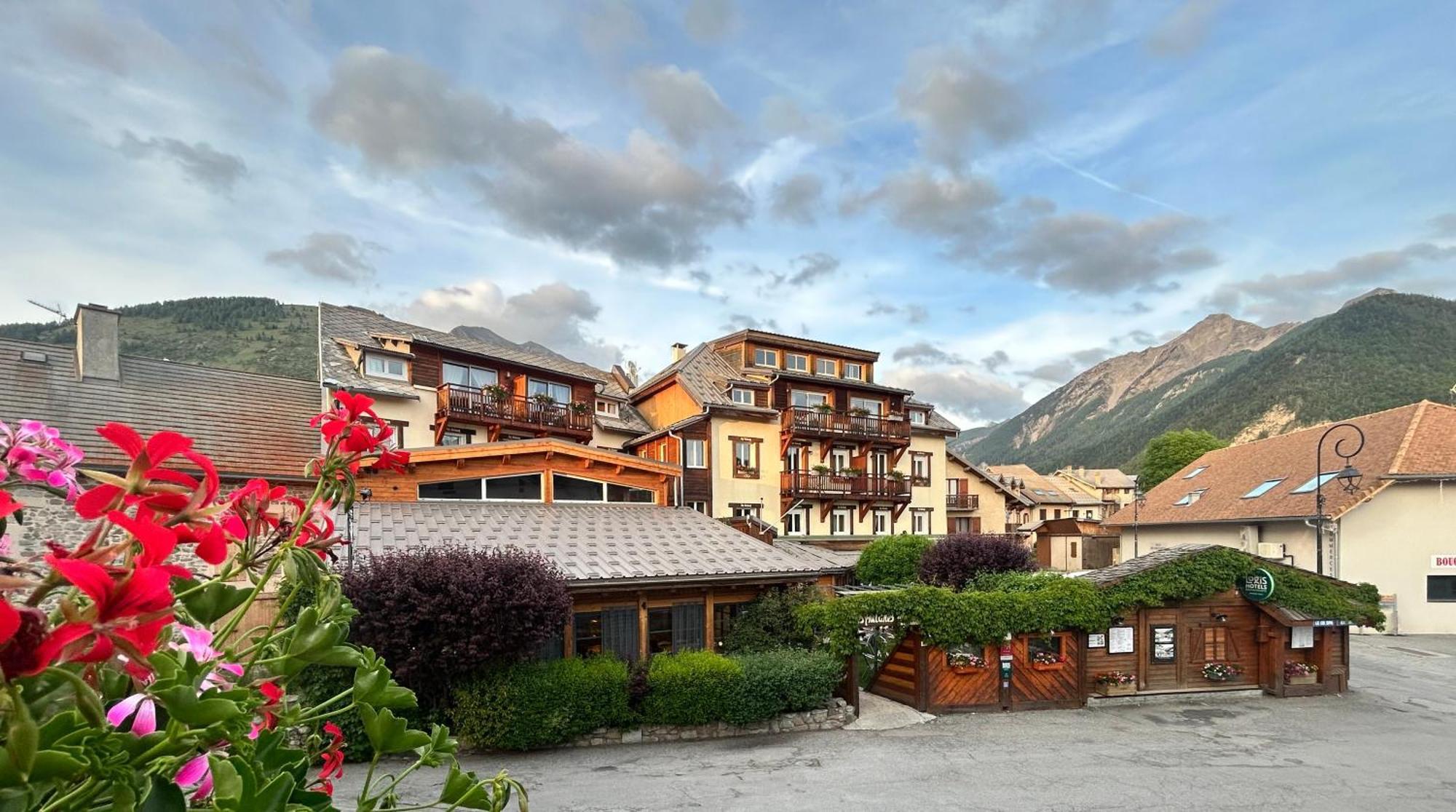 Hotel Les Autanes Spa-Balneotherapie & Restaurant Ancelle Dış mekan fotoğraf